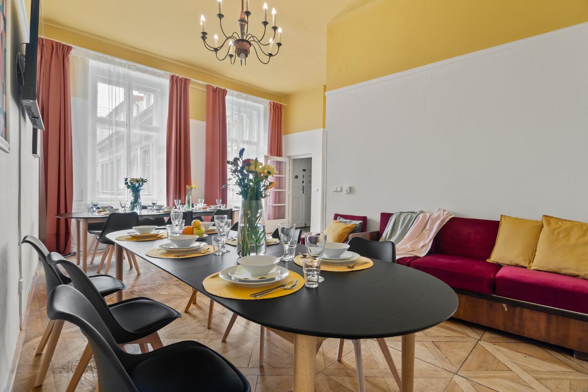 Vintage Apts In Heart Of By Michal&friends Daire *