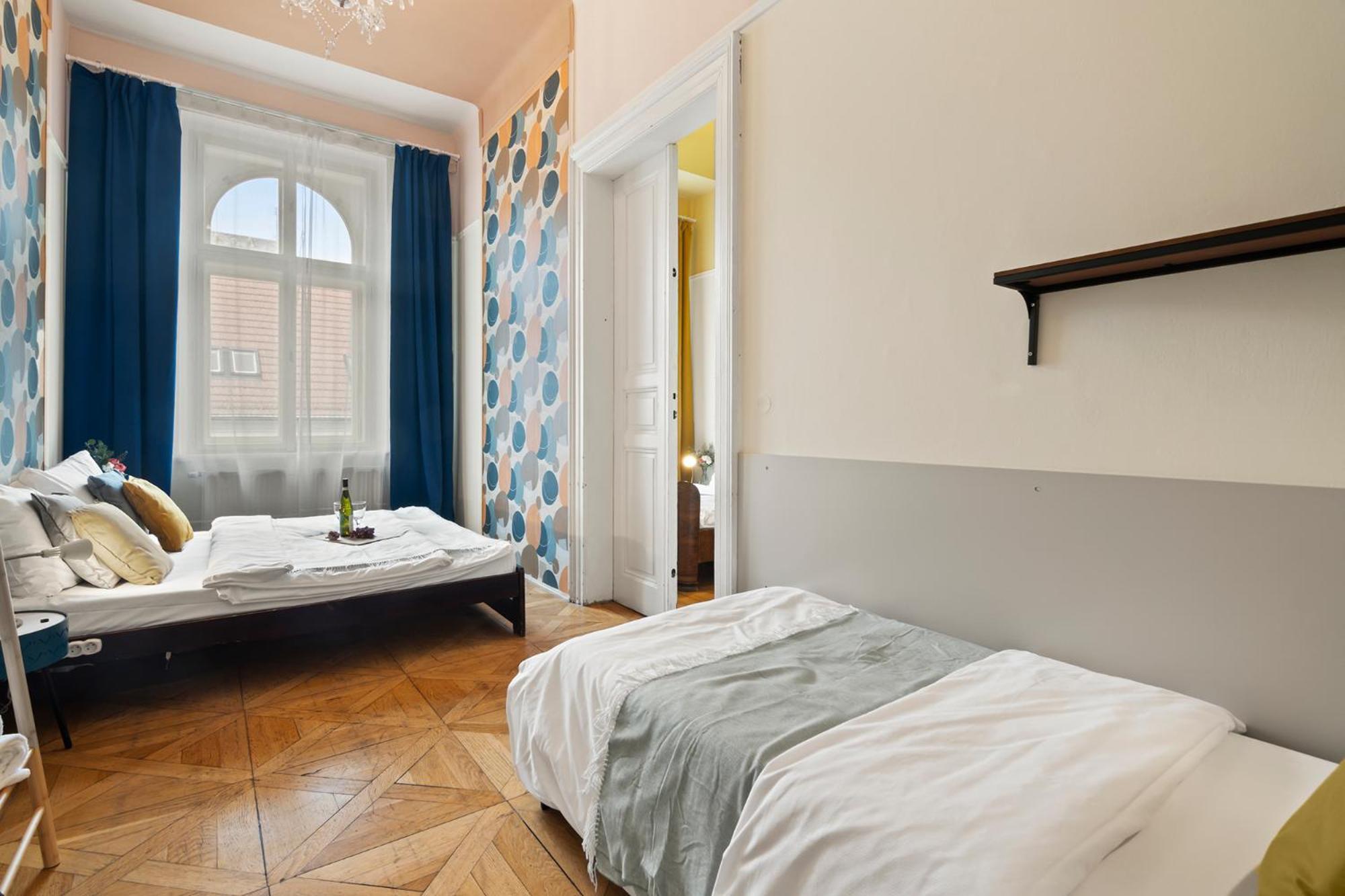 Vintage Apts In Heart Of By Michal&friends Daire Prag