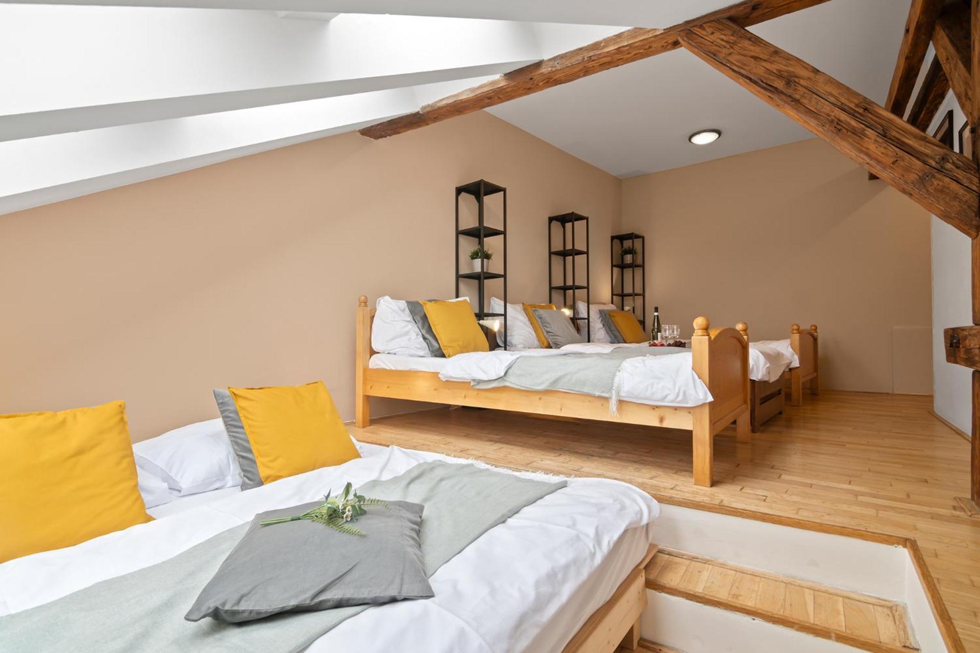 Vintage Apts In Heart Of By Michal&friends Prag